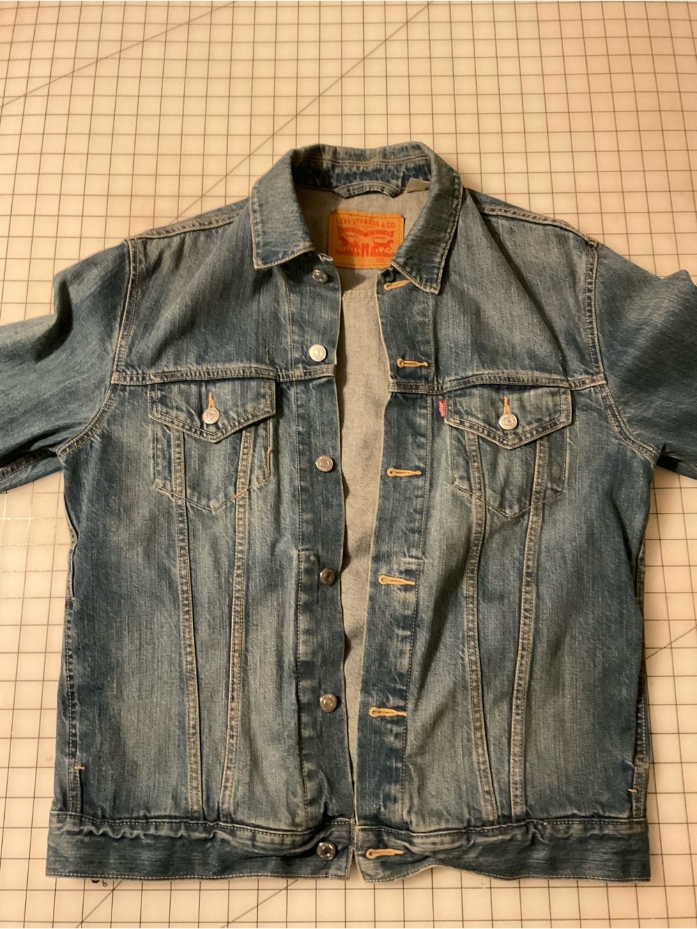Men’s Levi’s Denim Jacket Mid/Light Wash Size L